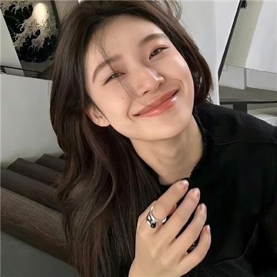 总裁是个纸片人